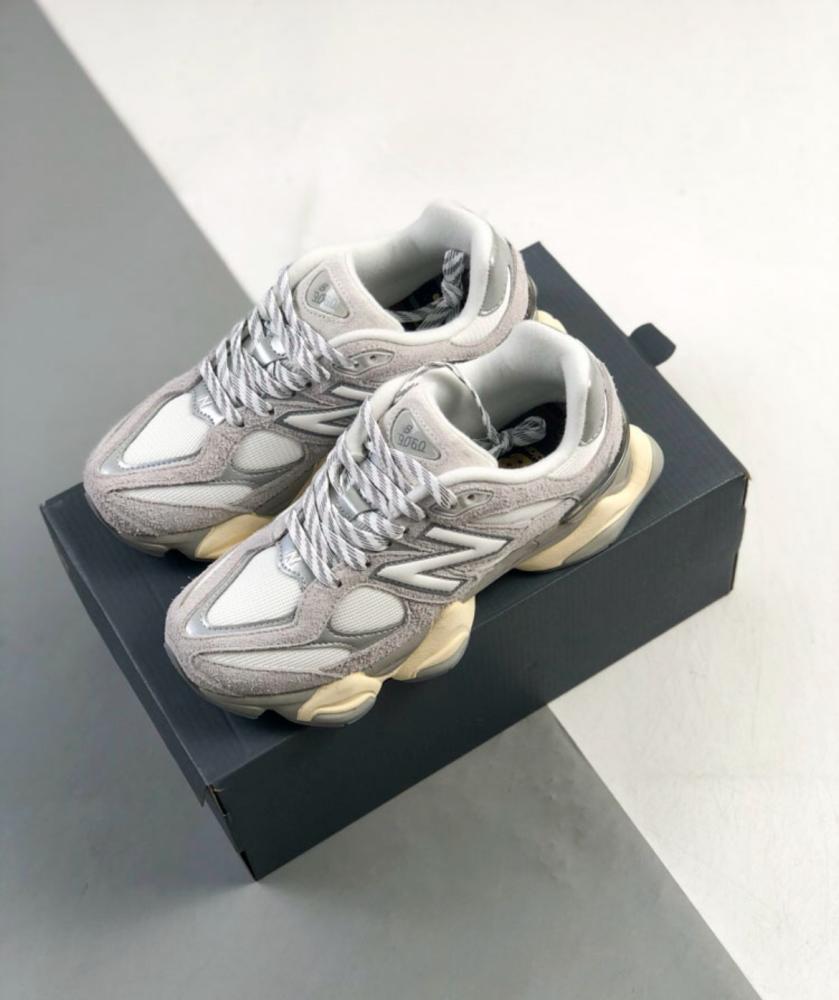 New Balance 9060 'Light Grey White'