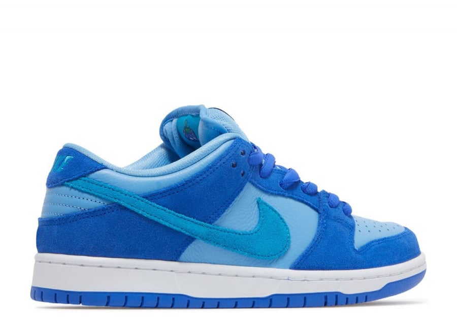NIKE DUNK LOW "Blue Raspberry"