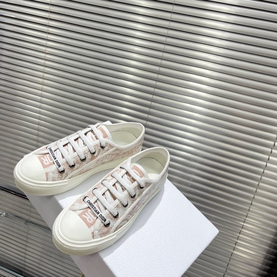 Dior low