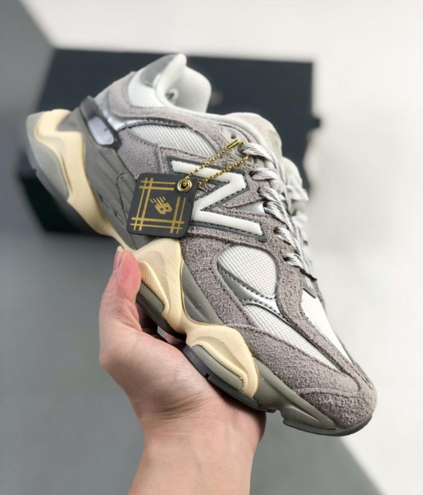 New Balance 9060 'Light Grey White'