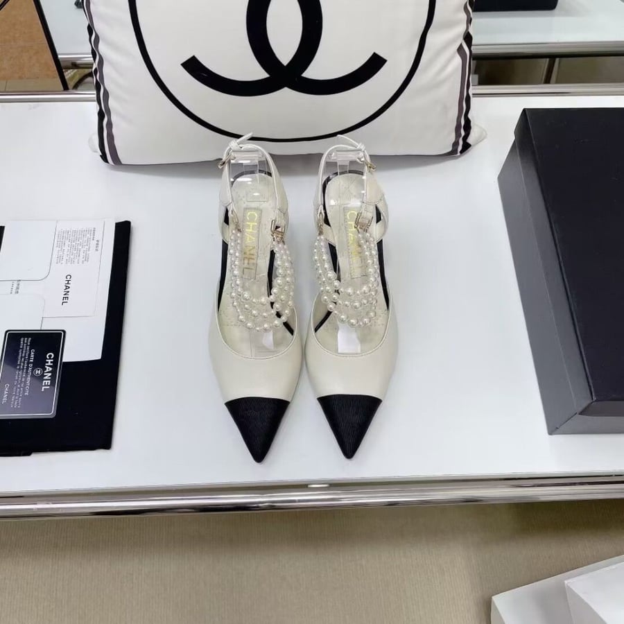 Chanel black & white (pearls) heels