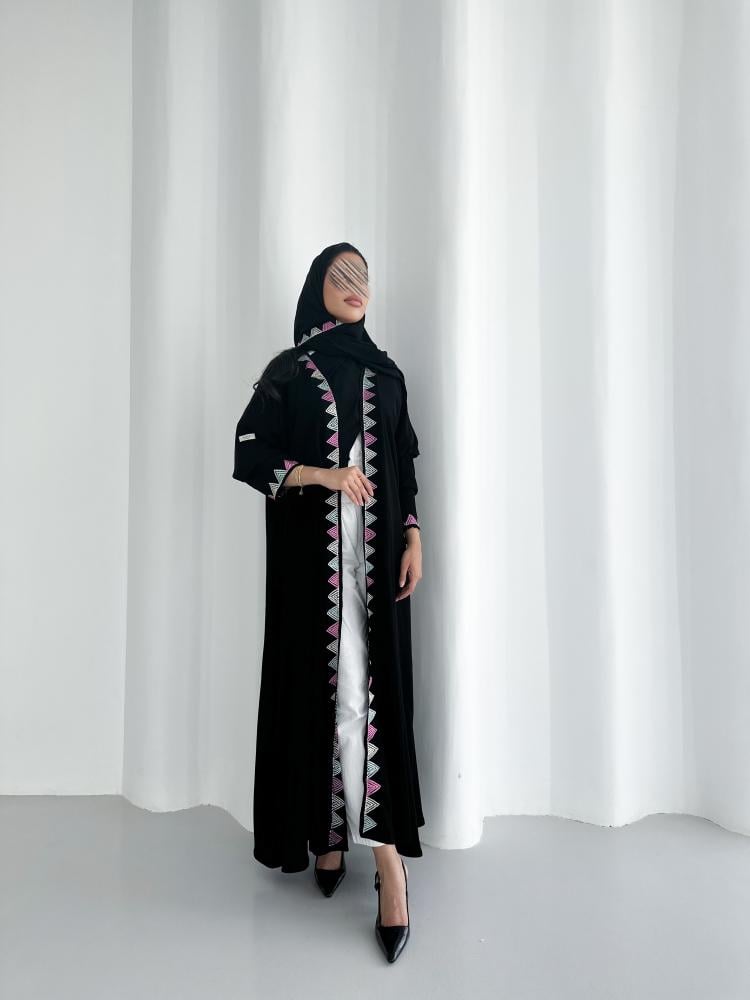 88# عباية قماش كريب ملكي تطريز قصة نص كلوش وطرحة