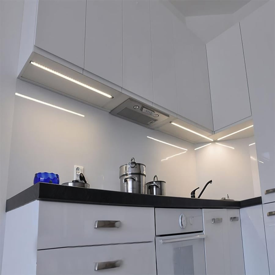 Recessed aluminum profile with lip 2.4 cm 2419