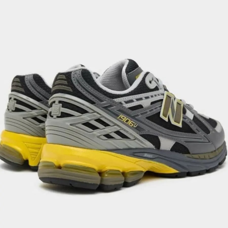 New balance 1906R