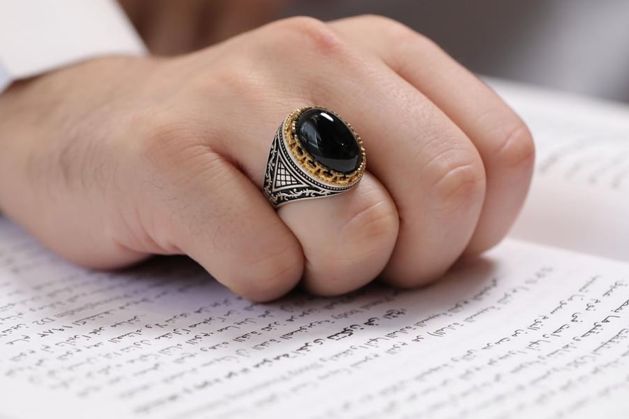 خاتم عقيق اسود    A-010