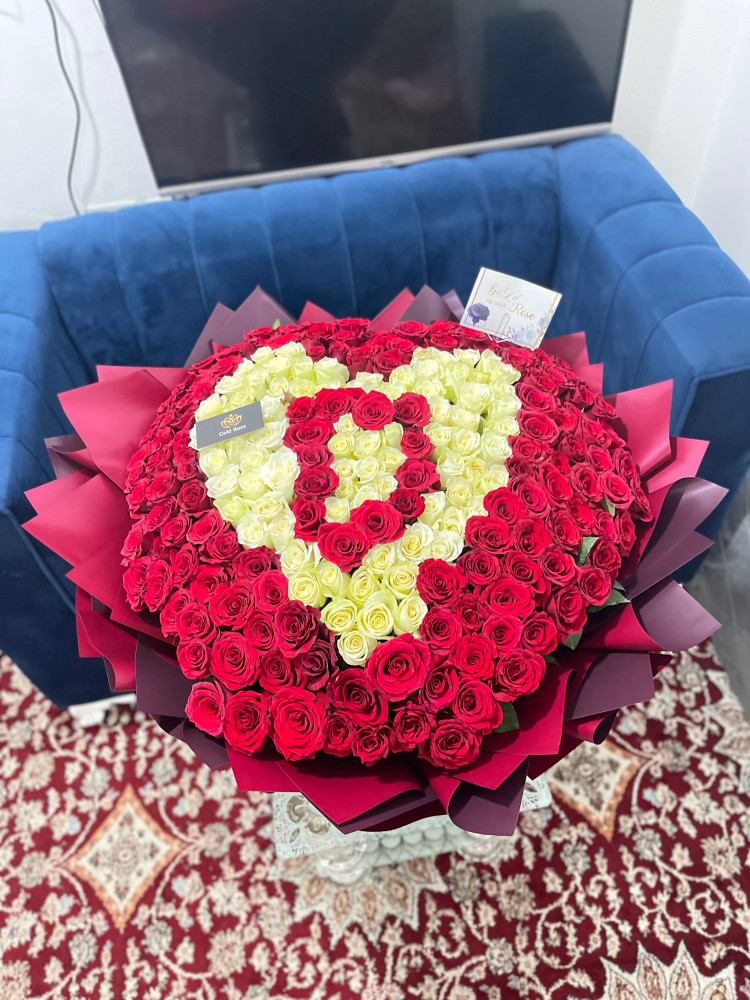 باقة D الاحمر