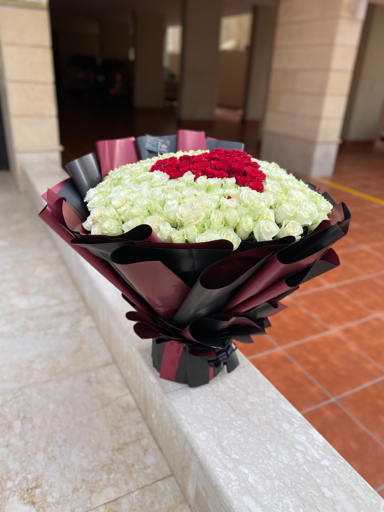 باقه قلب الاحمر 200 ورده