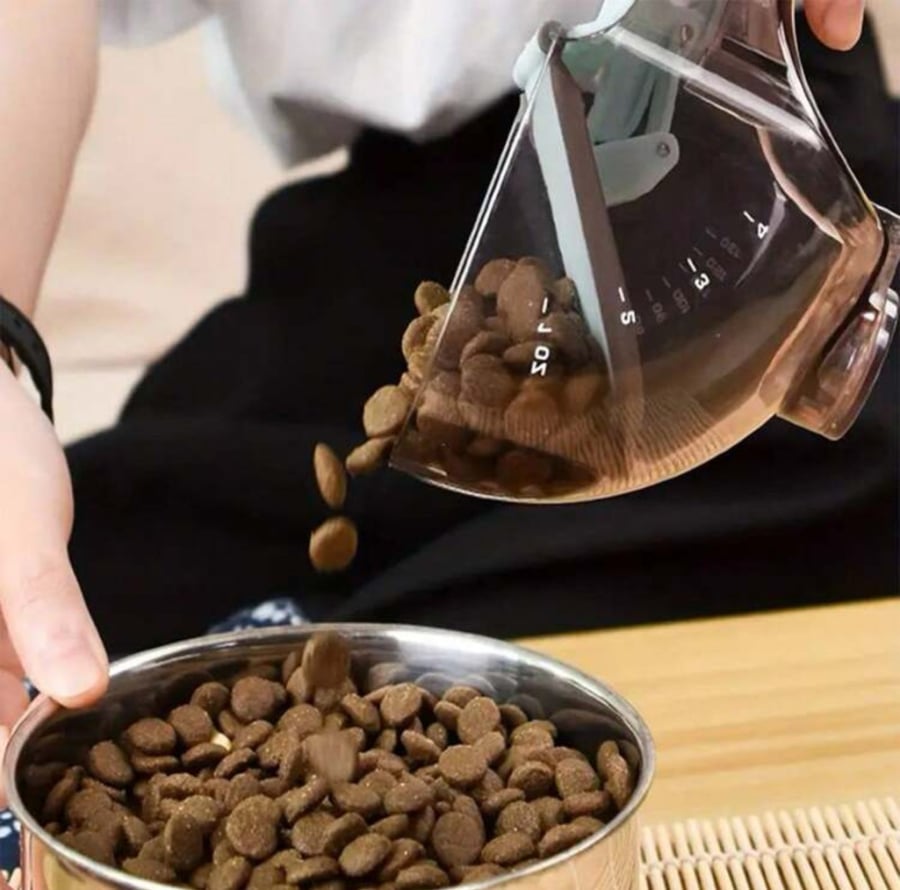 كوب قياس وزن الطعام للقطط والكلاب بقياسات مختلفة
