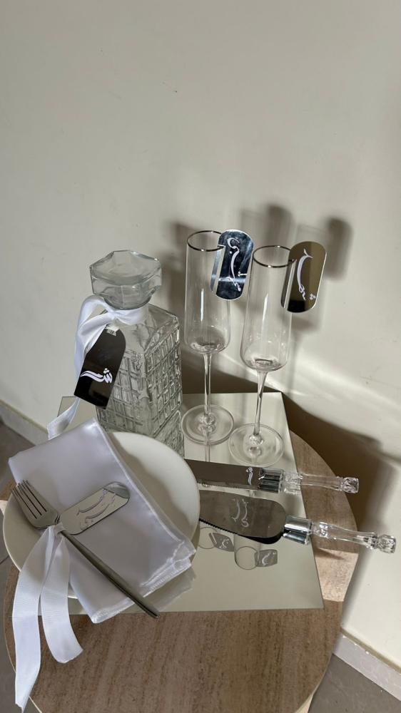 Mirror set