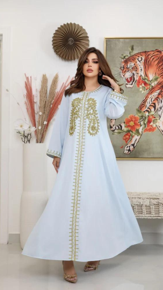 جلابية سماوي بتطريز ذهبي