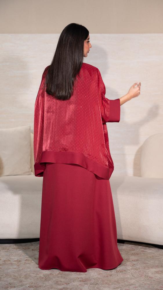 Two-piece thobe in red color
