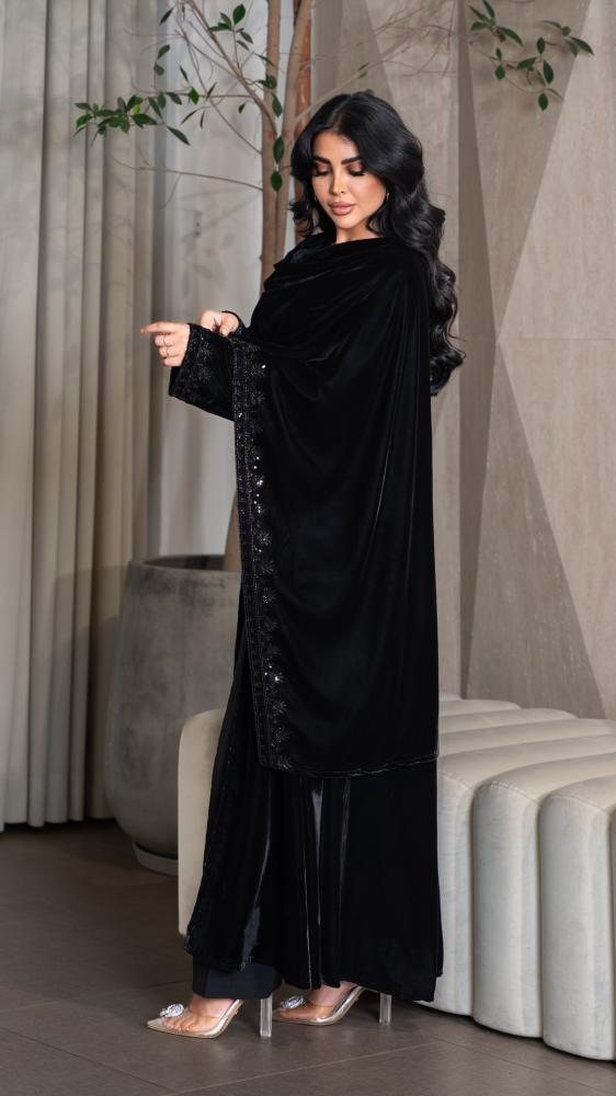 Velvet abaya with embroidered shawl with crystal