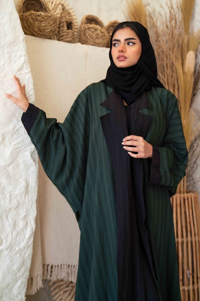 عباية وجهين باللون الزيتي والاسود