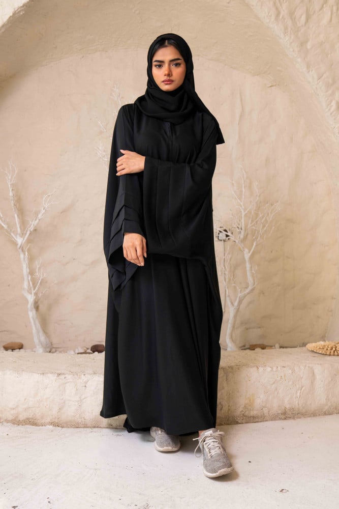عباية كلوش باكمام واسعة