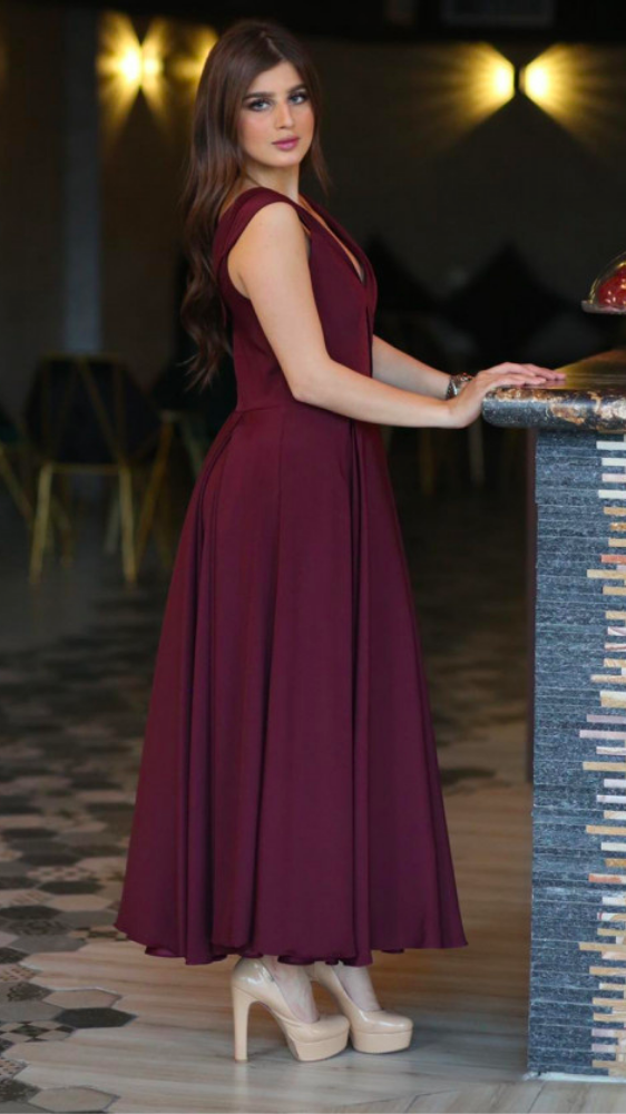 فستان سهرة عنابي