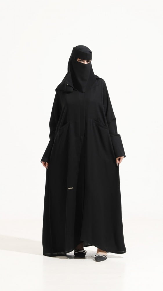 عباية بجيوب وسحاب مخفي