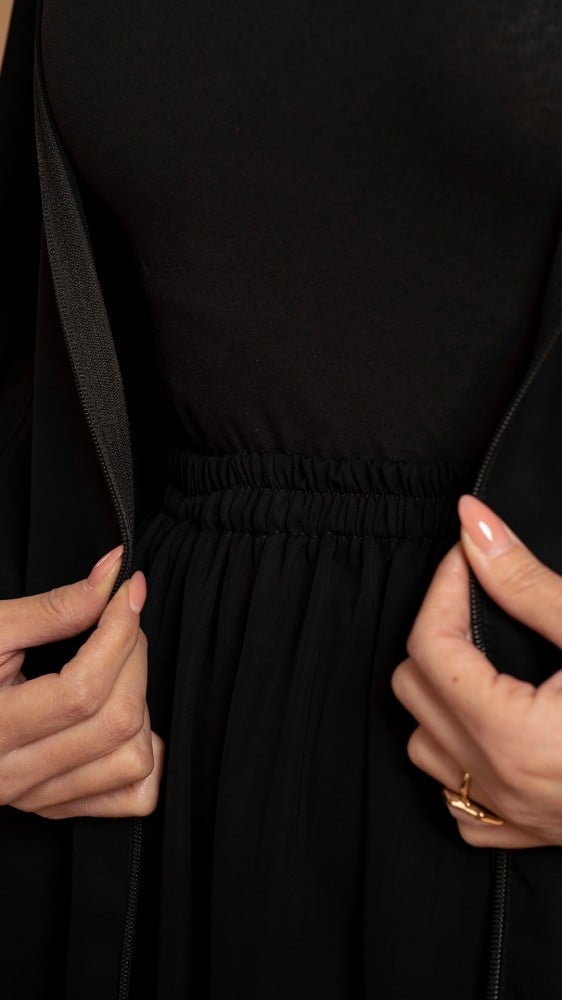 عباية قطعتين بقبعه