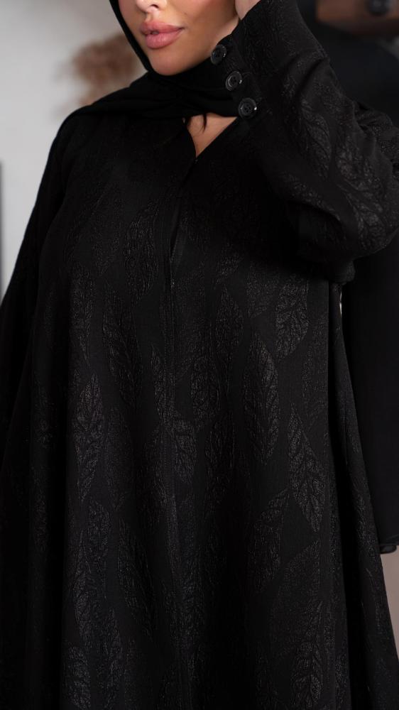 عباية بخامة منقوشة بأوراق شجر