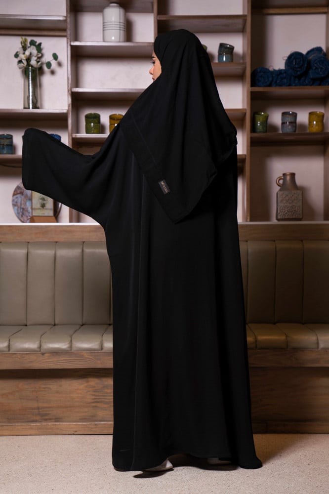 عبايه فضفاضه بجيوب