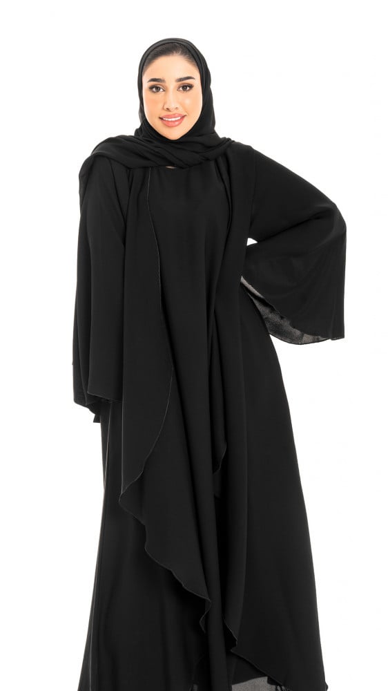 عباية اسود مع فستان ساده
