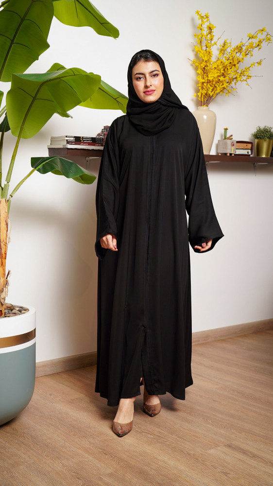 عباية سوداء سادة عملية