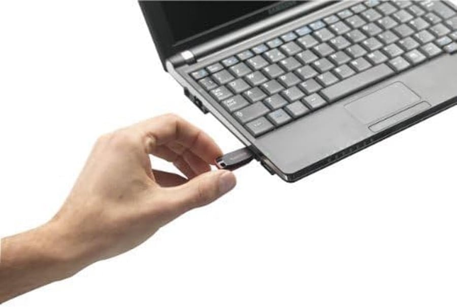 SanDisk Cruzer Blade USB 2.0 Flash Drive 64GB