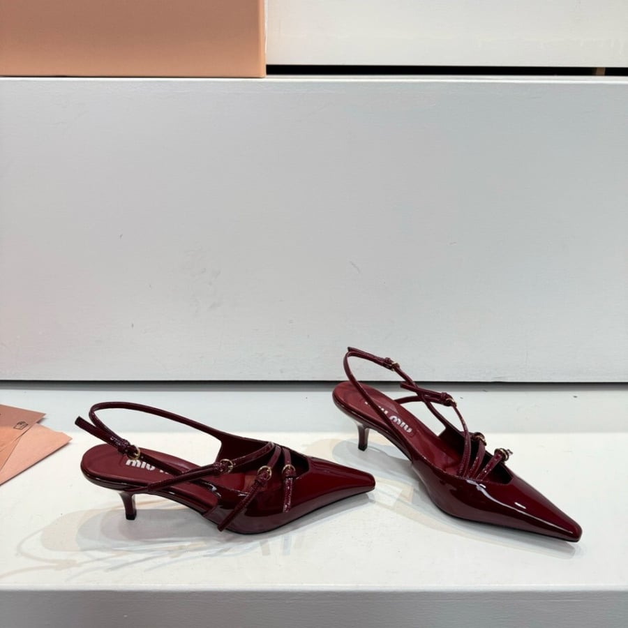 كعب miumiu