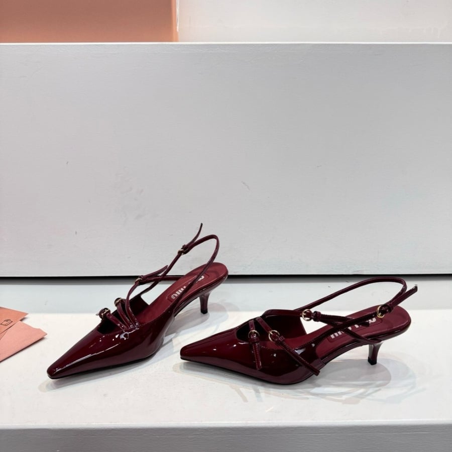 كعب miumiu