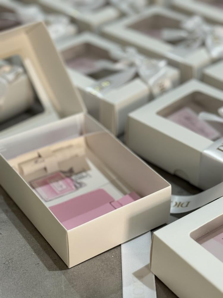 مرايا + عينة عطر مس ديور1 مل اصلي - 10 حبات