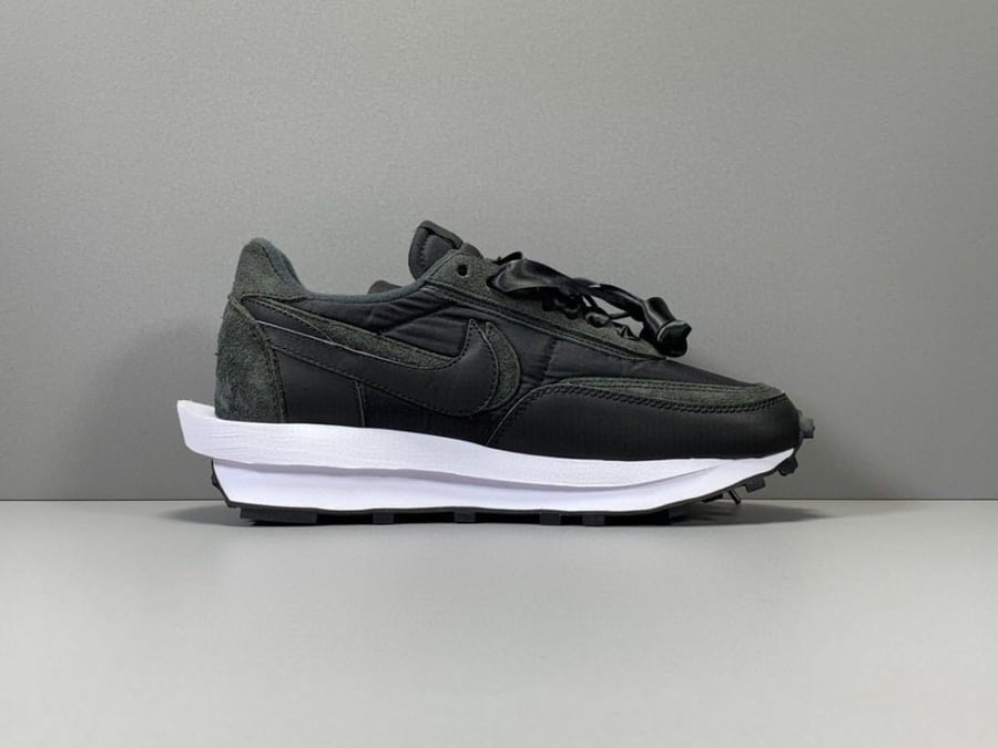 Sacai x Nike Waffle Daybreak Black
