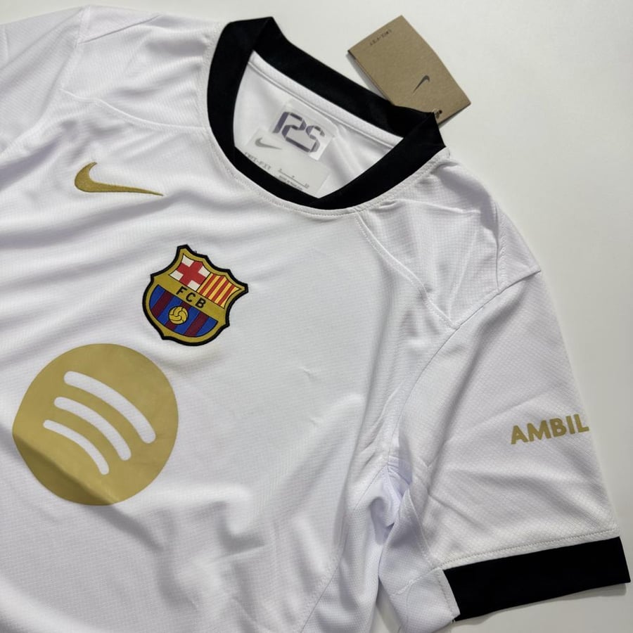تيشيرت  - برشلونة 25-26