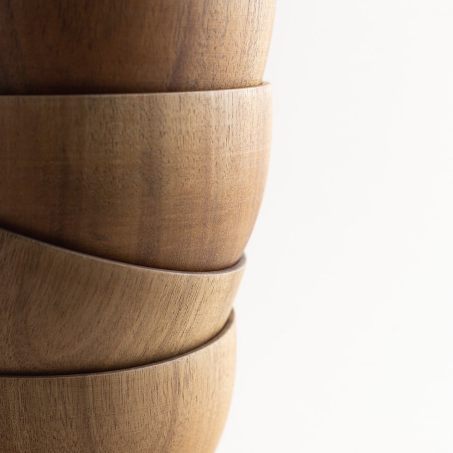 soft wood bowl - وعاء
