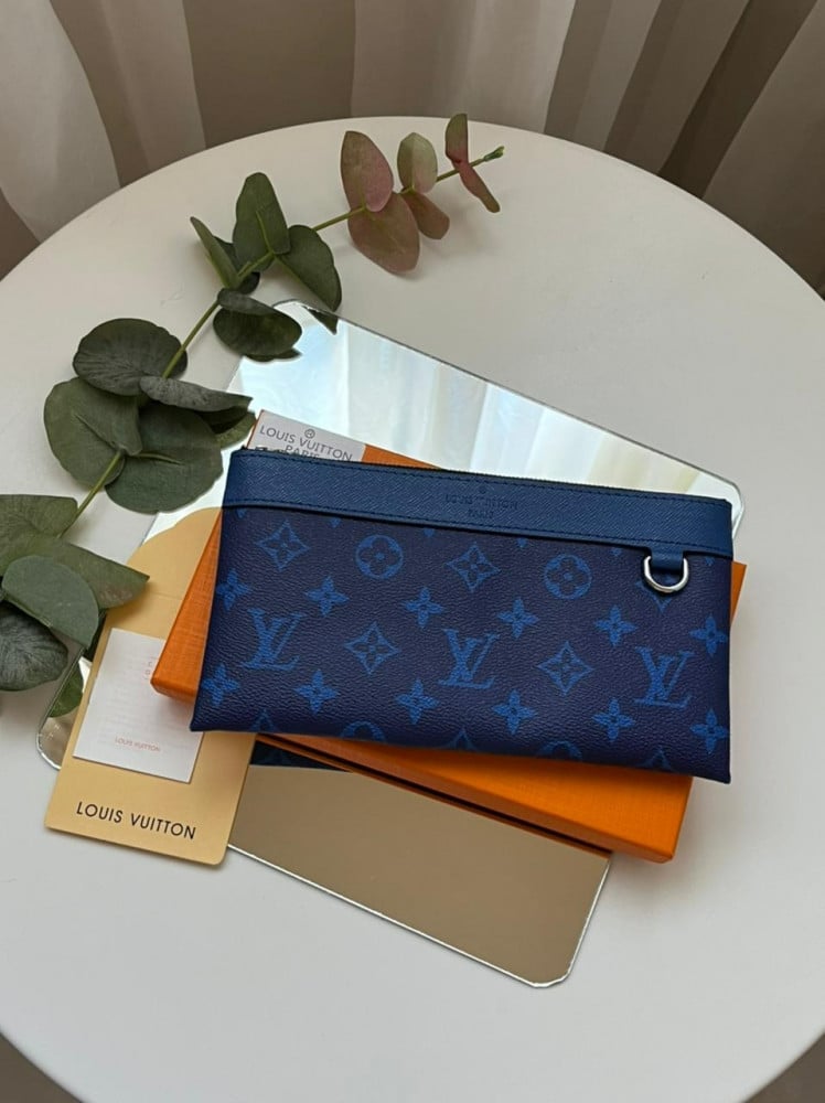 باوتش  LV