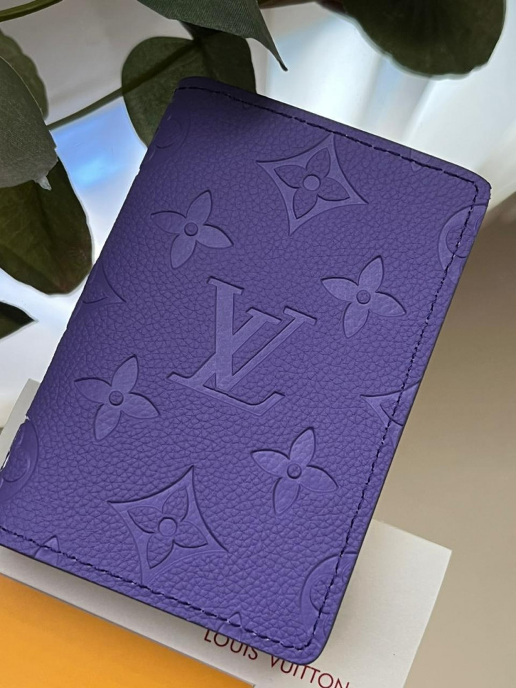 محفظة  LV