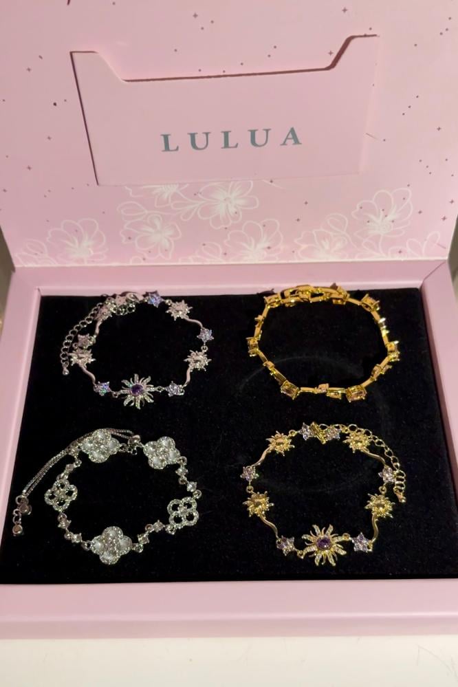 بكج الأساور الحصري من LULUA.