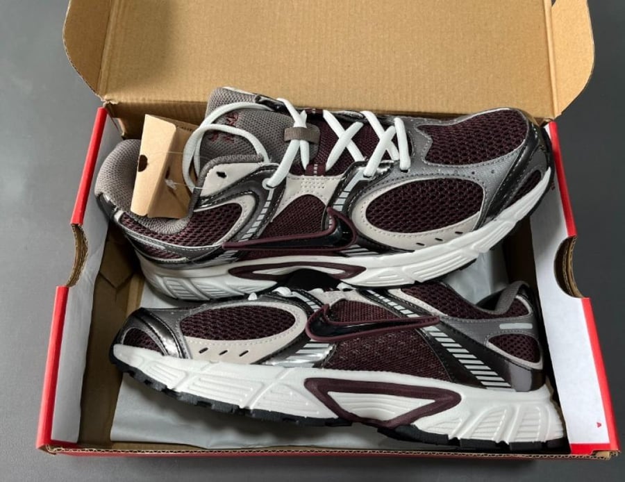 Nike V5 RNR 'Burgundy Crush Light Orewood Brown'