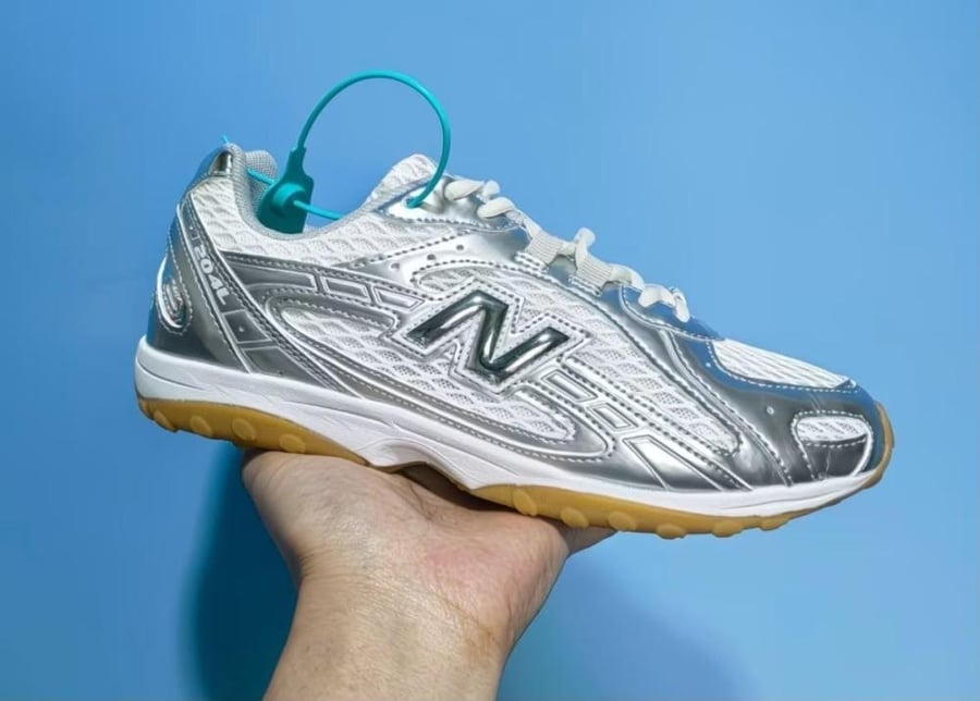 New Balance 204L Silver Metallic With White