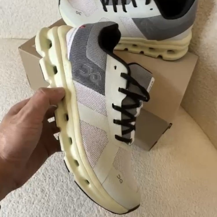 Cloud Runner Frost/Aloe