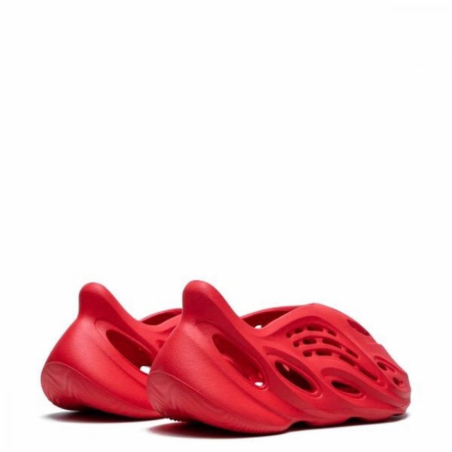 YEEZY Foam Runner "Vermillion"