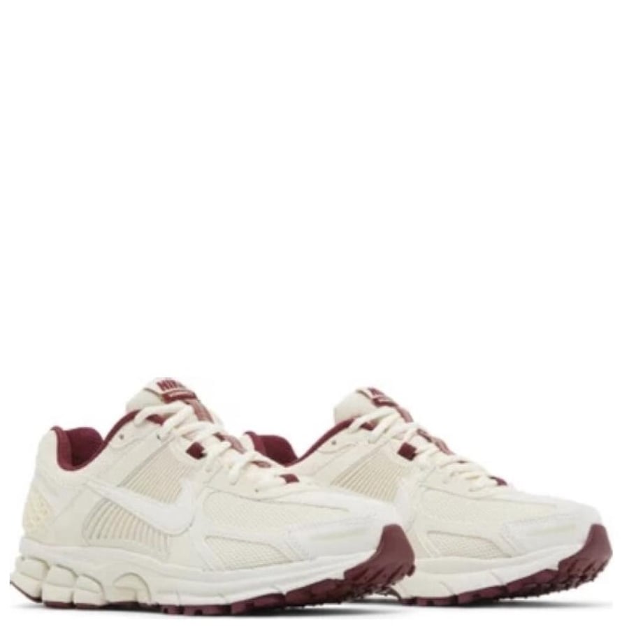 Air Zoom Vomero 5 'Valentine's Day'