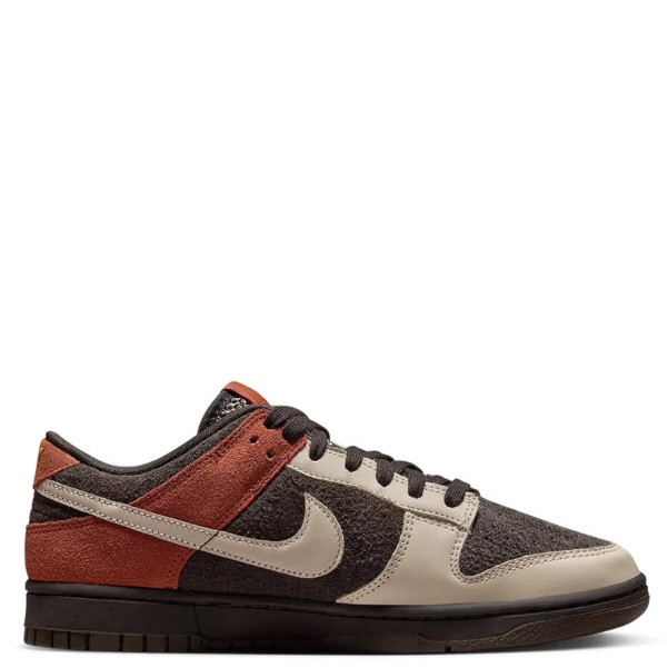 Nike Dunk Low "Red Panda"