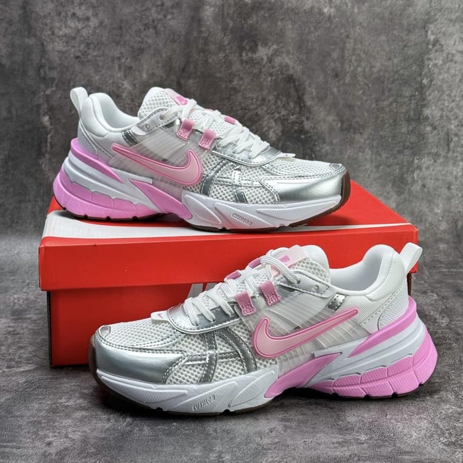 NIKE V2K RUN PINK