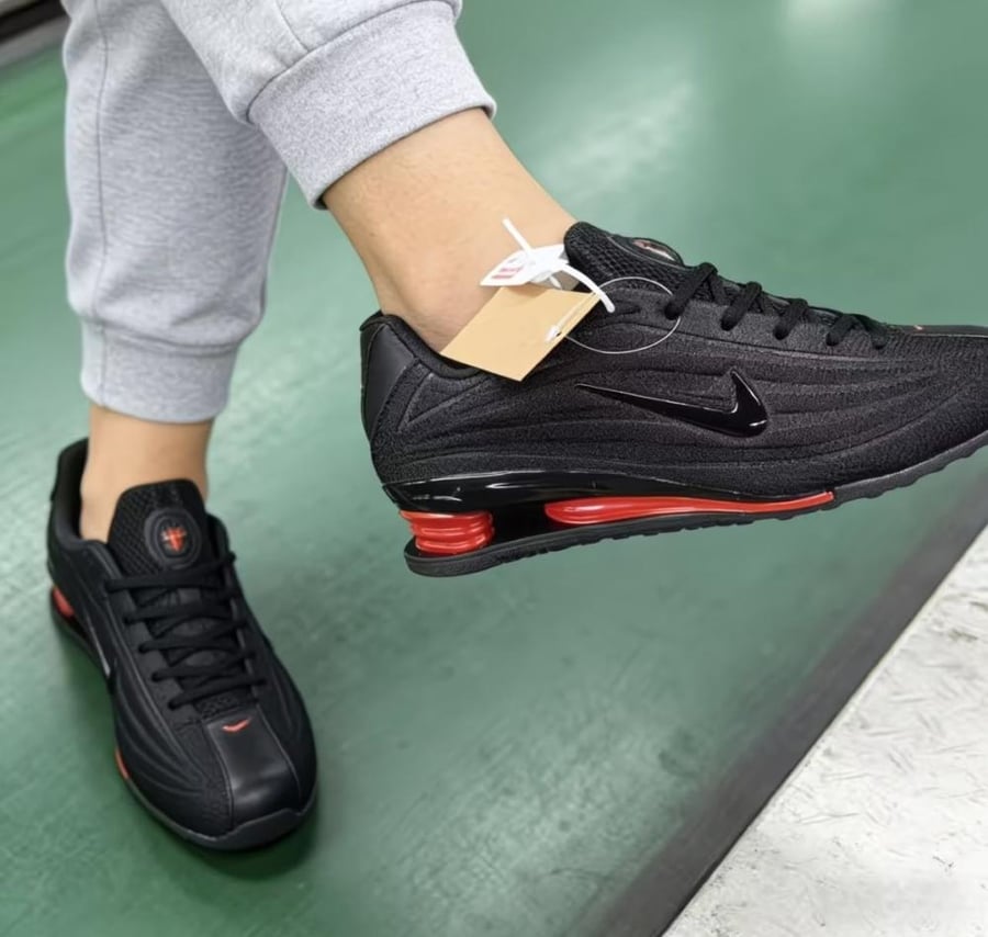 Nike Shox Z 'Black University Red'