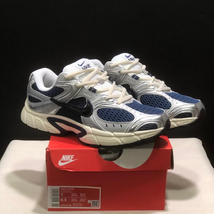 Nike V5 RNR "Blue Void/Wolf Grey"