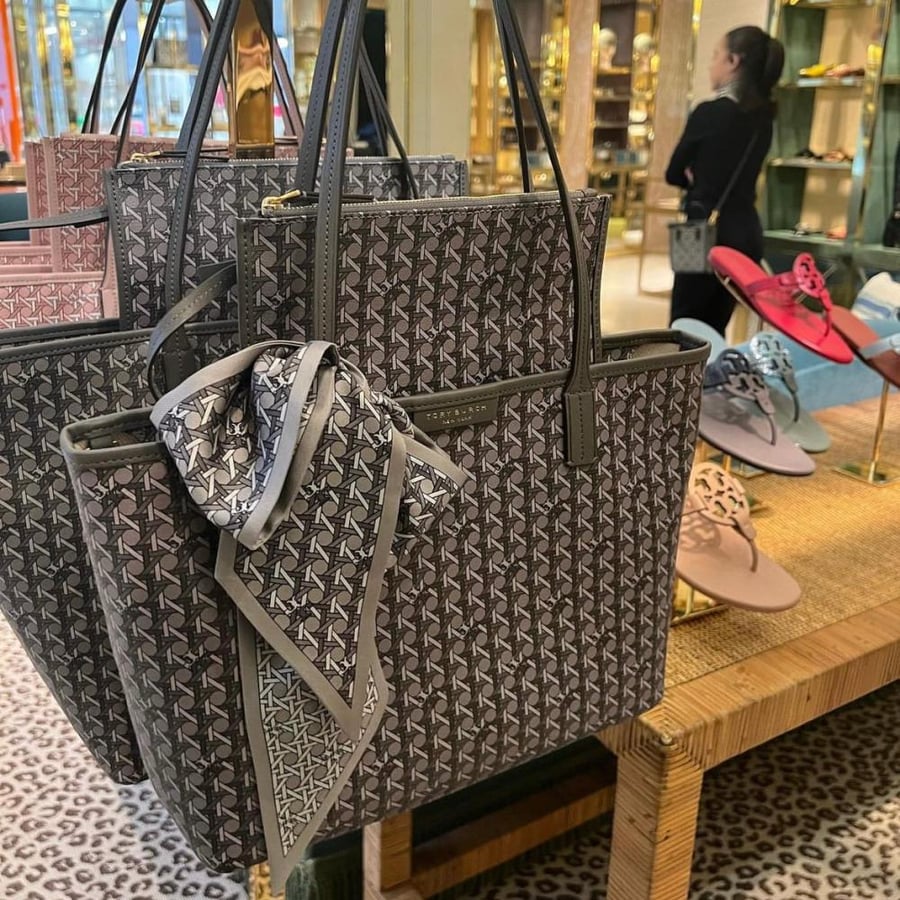 SMALL EVER-READY ZIP TOTE
