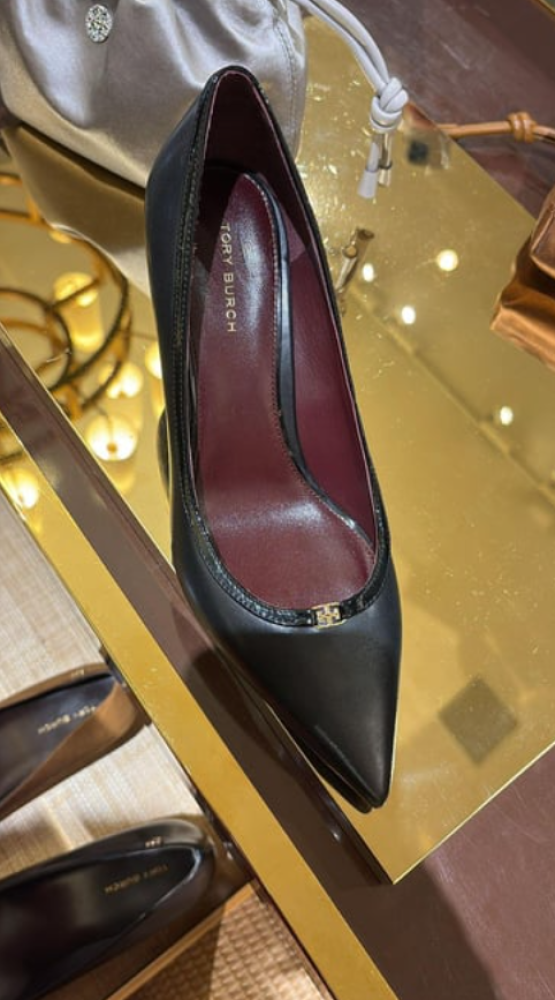 DOUBLE T BUCKLE PUMP