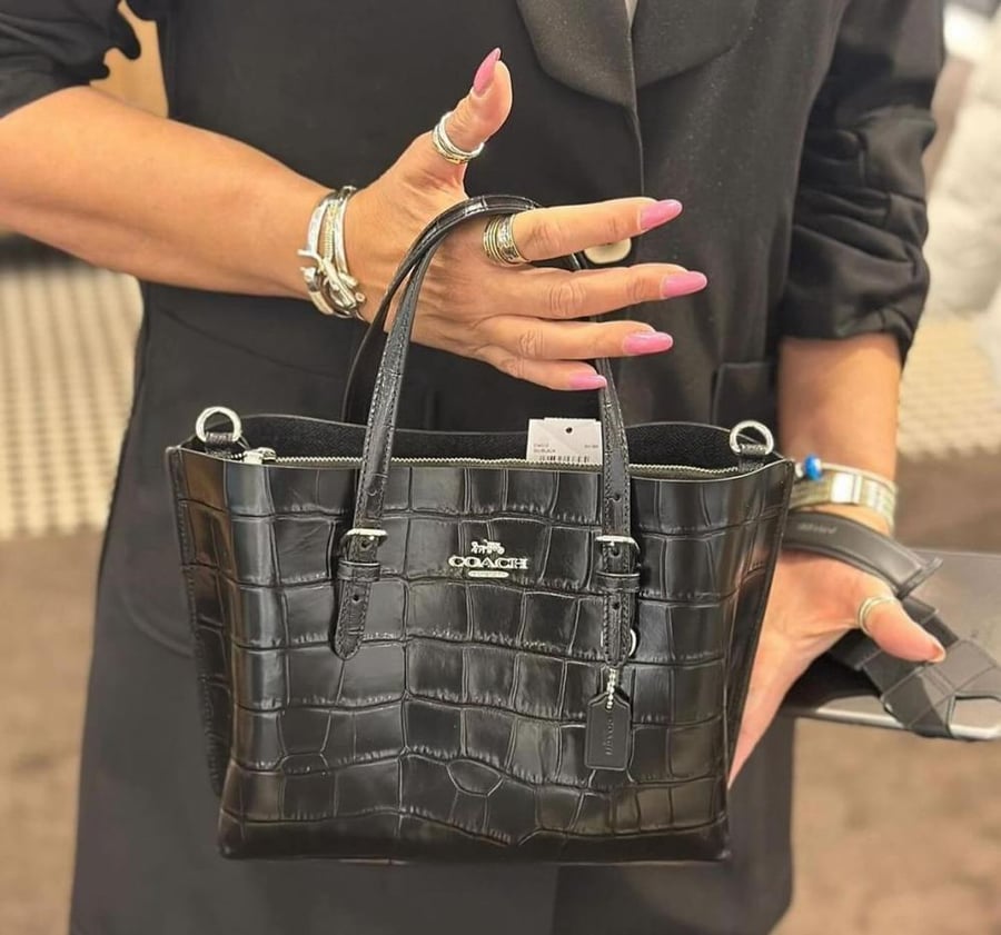 Mollie Tote 25 In Signature Canvas