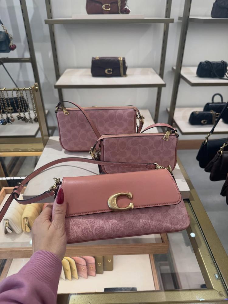 Jet Shoulder Bag