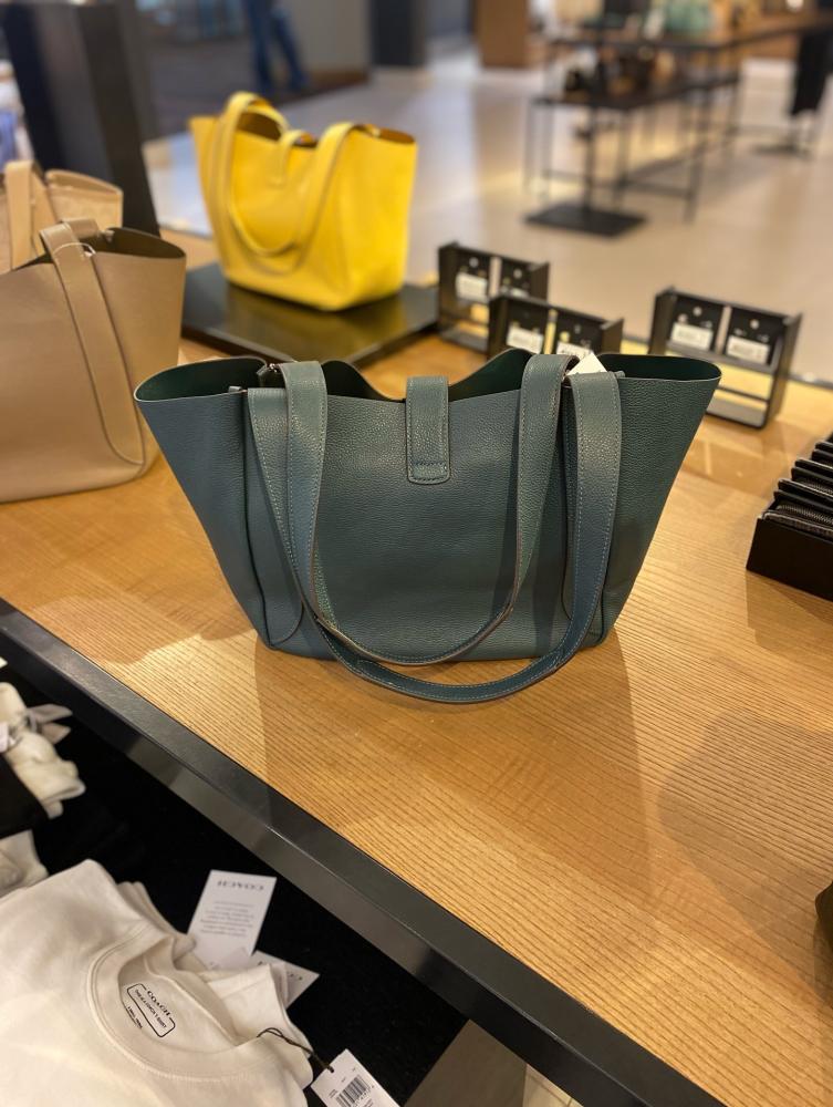 Hadley Turnlock Tote Bag