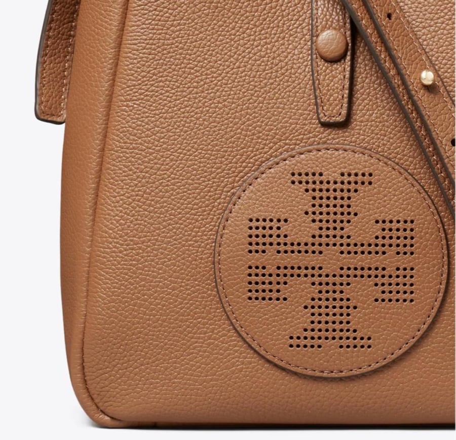 SMALL CENTER ZIP SATCHEL